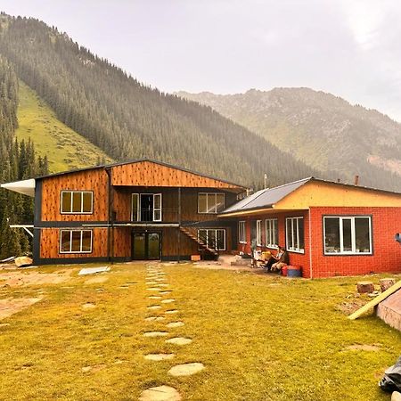 Ala-Kul Guesthouse In Altyn-Arashan Karakol Exterior foto